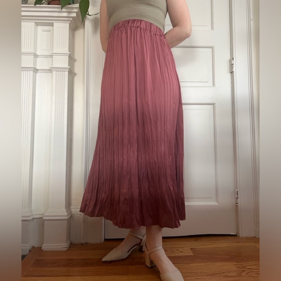 Zara pleated deep rose maxi skirt medium - Picture 1 of 6